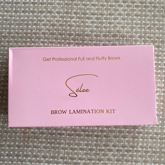 Brow lamination at home professional kit. Fluffy full brows last up to 2 weeks! - Picture 1 of 3